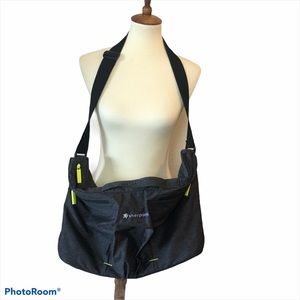 Sherpani LIKE NEW Shoulder Bag
